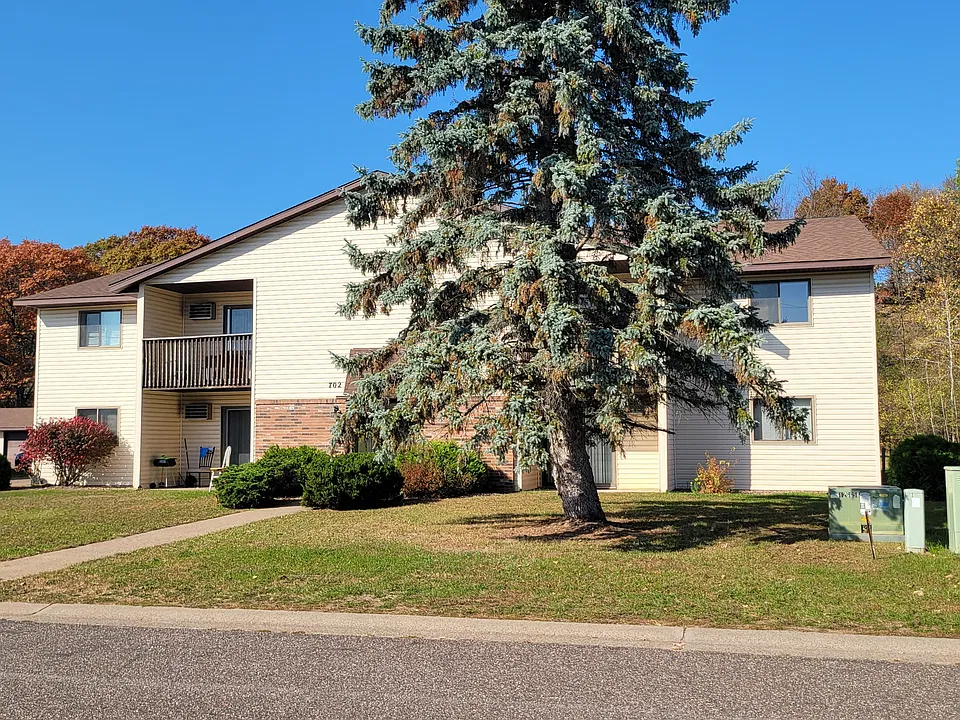 702 Dutchman Dr #6
