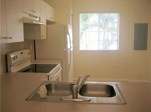 3rd image of 8864 N Isles Cir