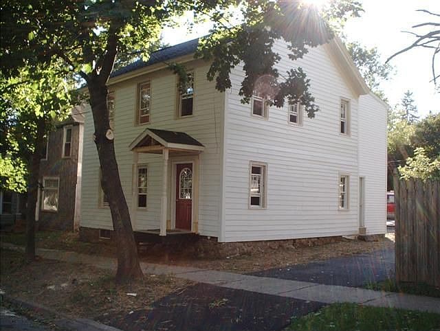 1st image of 191 Broad St #1
