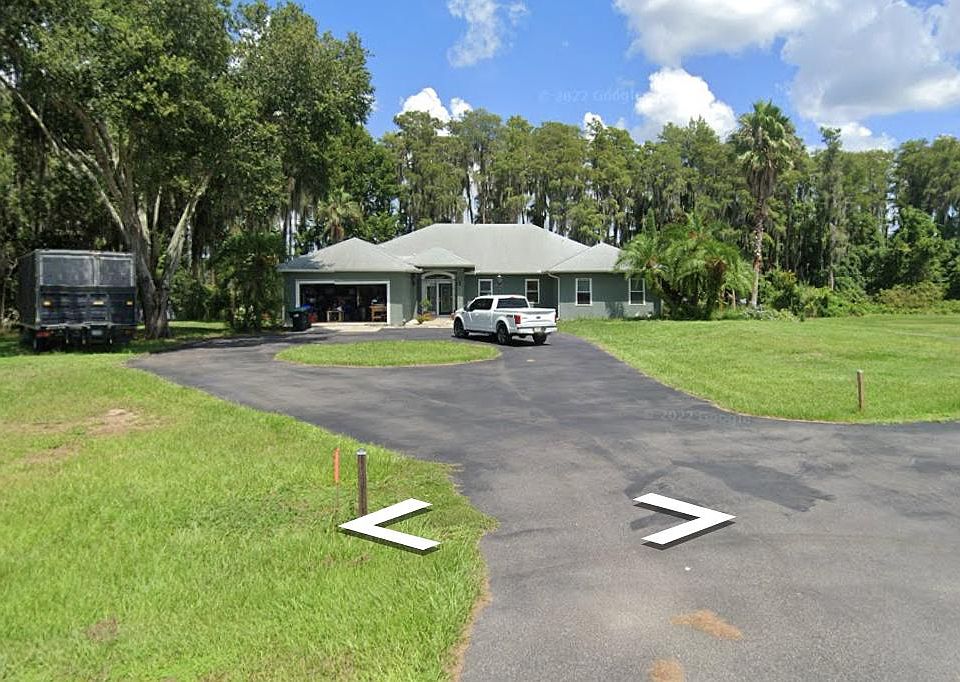 Your driveway is to the right. 
Completely private entrance with garden.