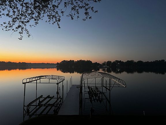 4th image of 163 Eagle Point Rd