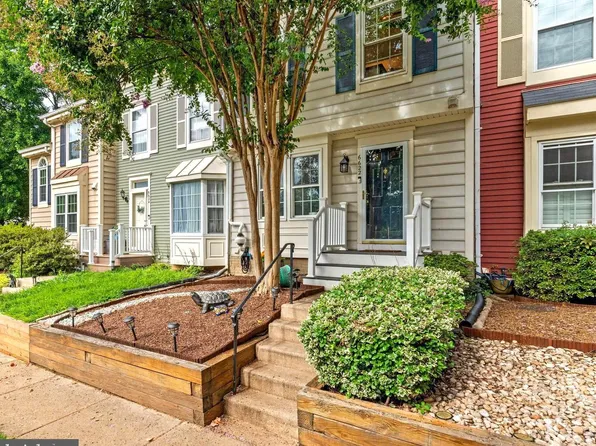 6622 Medinah Ln, Alexandria, VA 22312