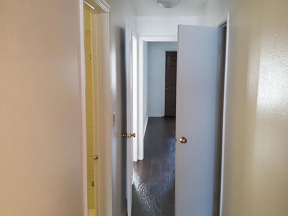 4th image of 1917 Oakdale Ave #F