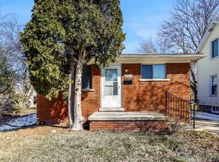 22510 Shakespeare Ave, Eastpointe, MI 48021