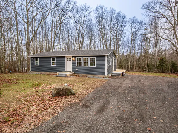 689 Mines Road, Sedgwick, ME 04676
