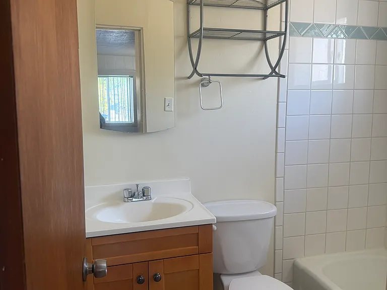 Buena Vista Dr SE — Photo 7