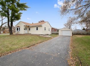 300 S Iowa Ave, Addison, IL 60101