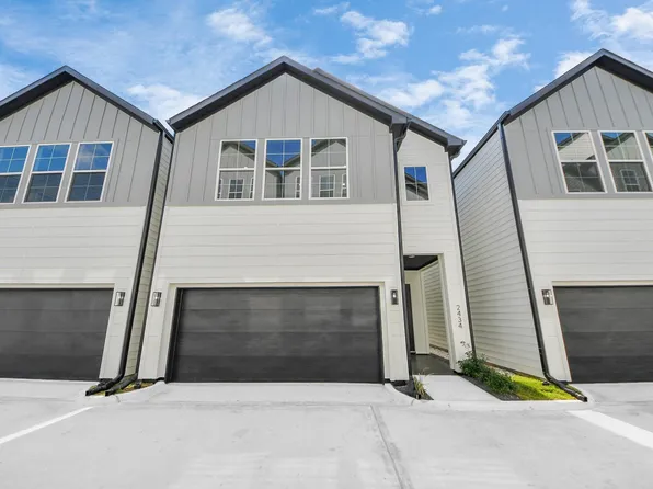 2434 Harrington St, Houston, TX 77026