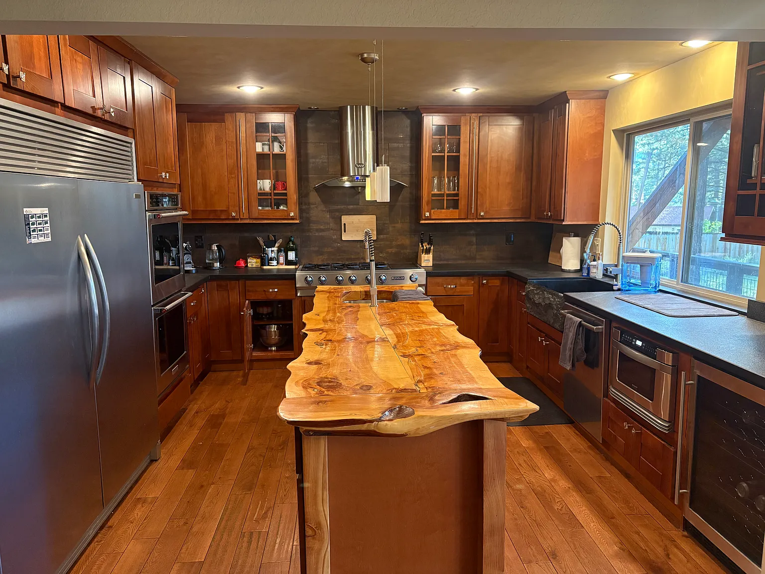 3327 Woodland Rd — Photo 3