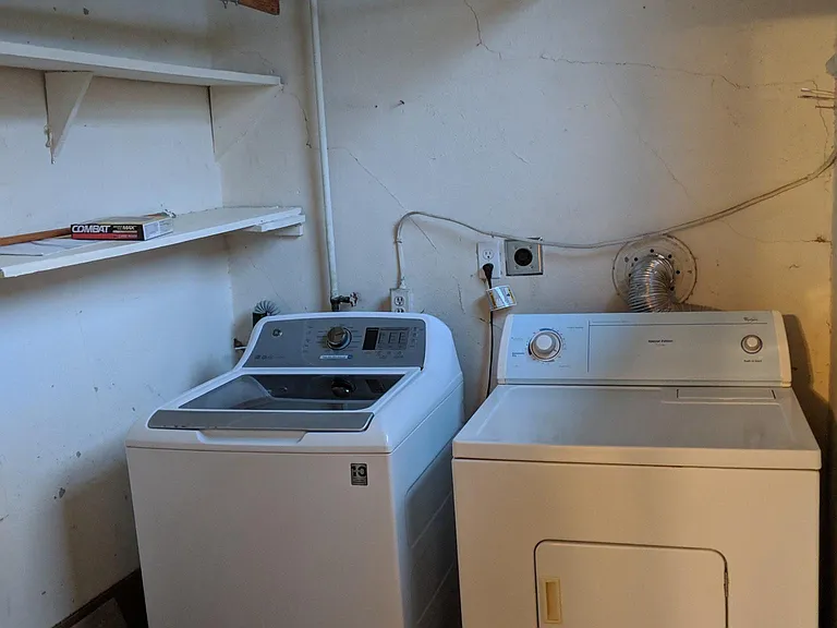 Laundry room off kitchen