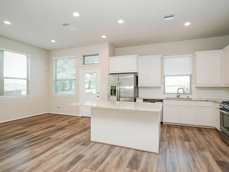 239 Biltmore Loop — Photo 19