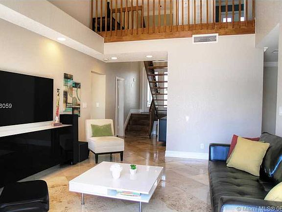 4th image of 6568 Buena Vista Dr
