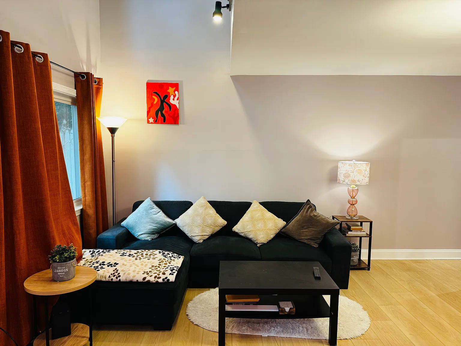 3 bed, 2.5 bath, 1600 sqft, $5,000 — Photo 2