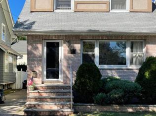 390 College Ave #1, Staten Island, NY 10314
