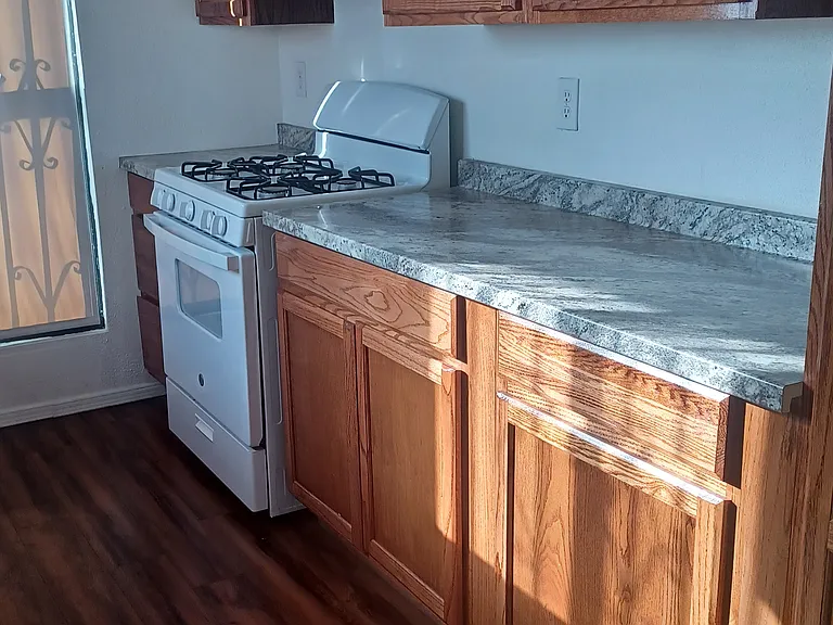 10744 Chert St — Photo 6