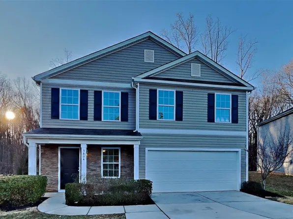 3804 Alexander Forest Dr, Charlotte, NC 28269