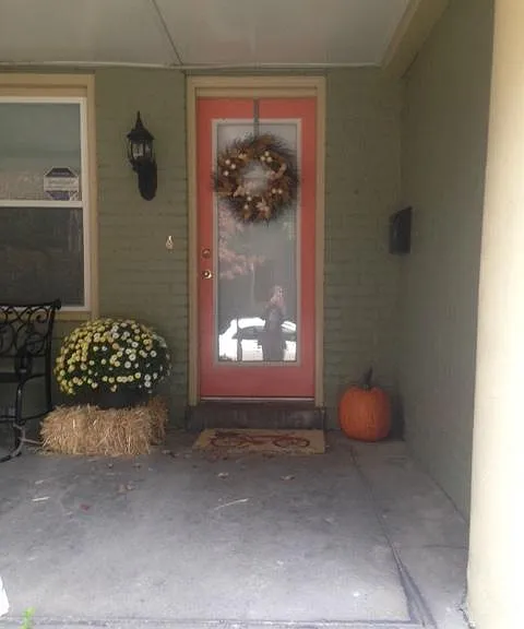 365 Spahr St — Photo 1