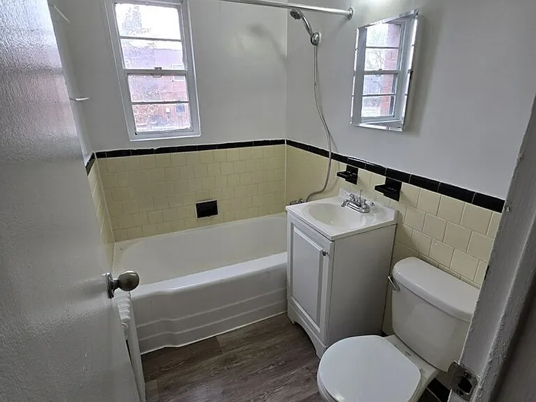 136 Kenilworth Ave NE — Photo 5