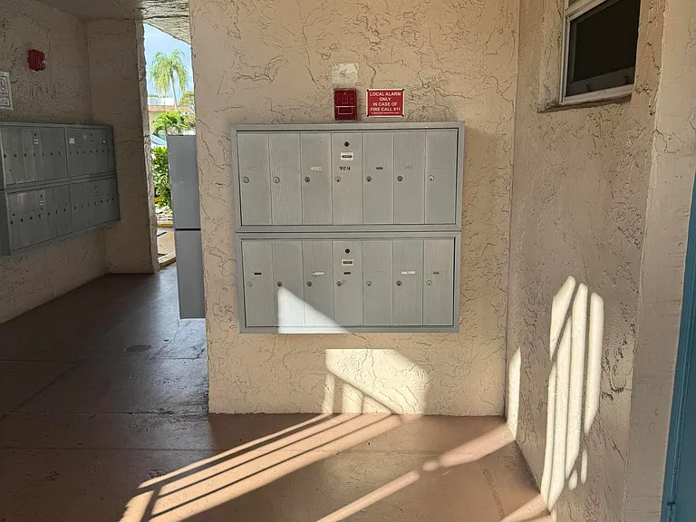 725 Lori Dr #107 — Photo 6