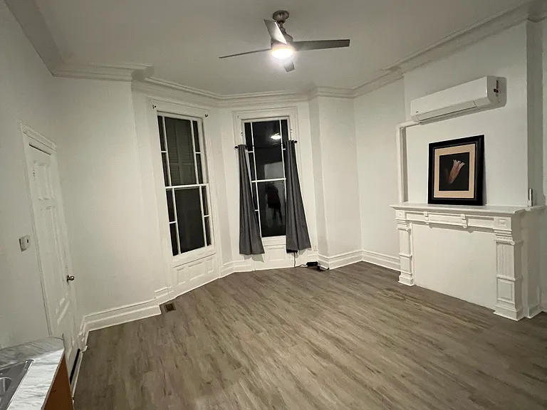 805 Park Ave #1R — Photo 5