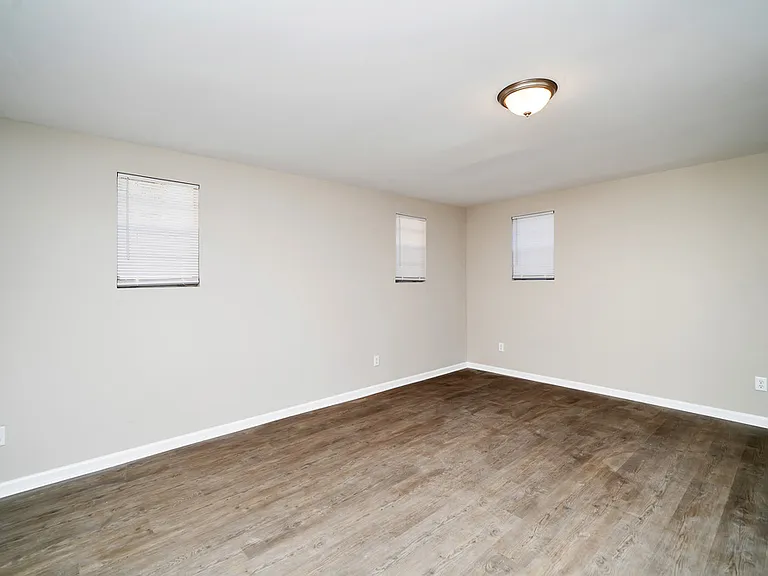 6016 New Castle Rd — Photo 12
