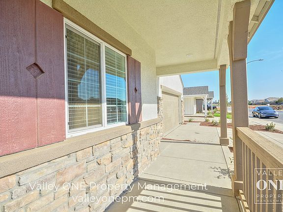 4th image of 578 1/2 Bedfordshire Dr