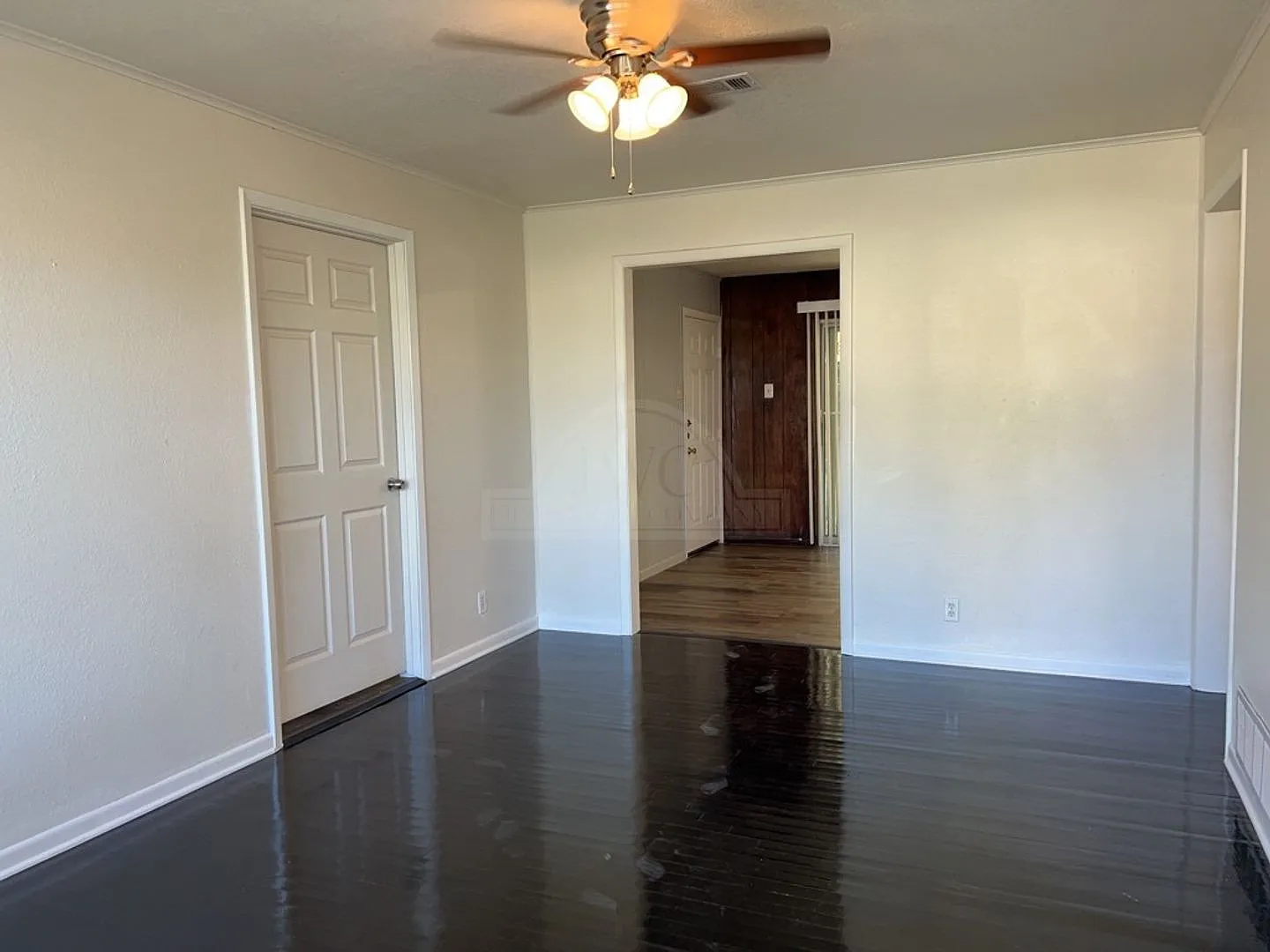 908 Jefferies, Killeen — Photo 3