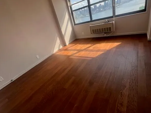 7000 Blvd East image 26 of 48