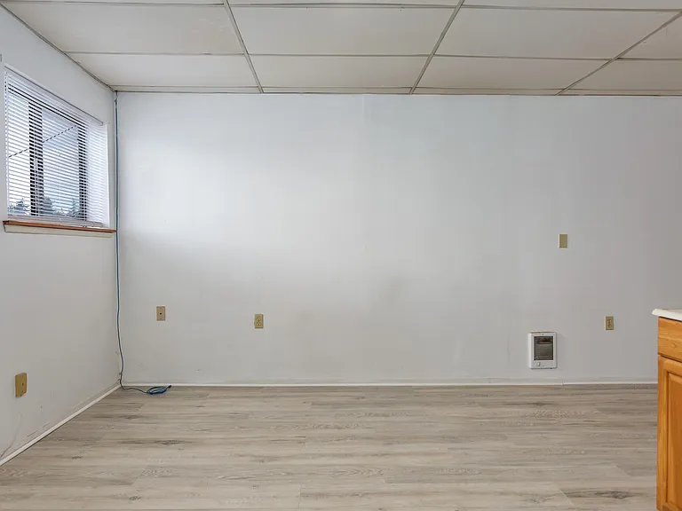 5420 S Tacoma Way — Photo 4