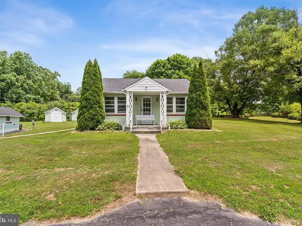 168 Black Snake Rd, Elkton, MD 21921