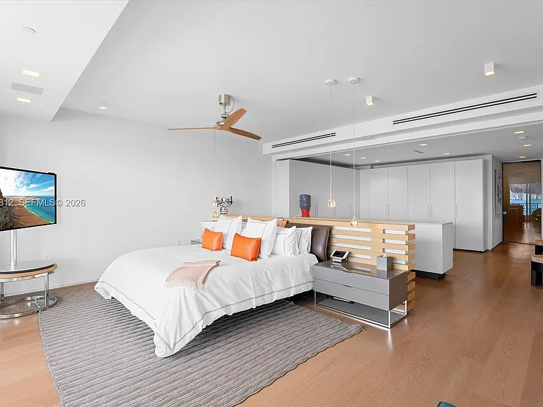 4921 Fisher Island Dr #4921 — Photo 25