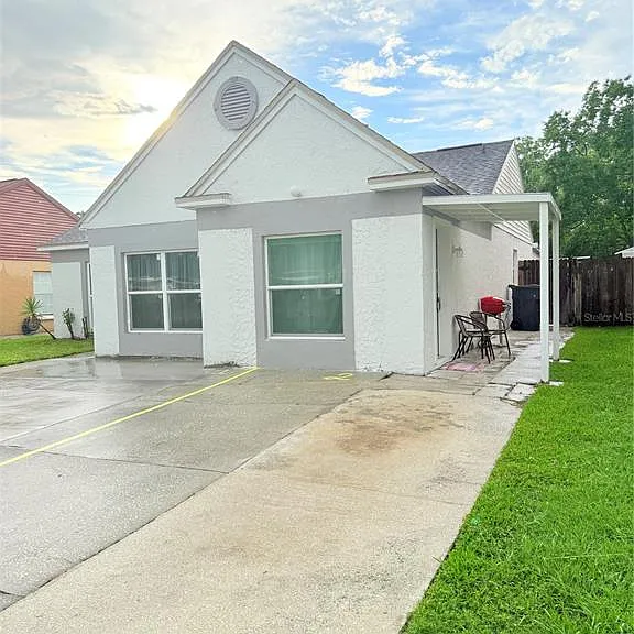2130 Redleaf Dr — Photo 3
