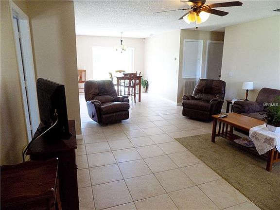 3rd image of 4810 Sturgeon Dr