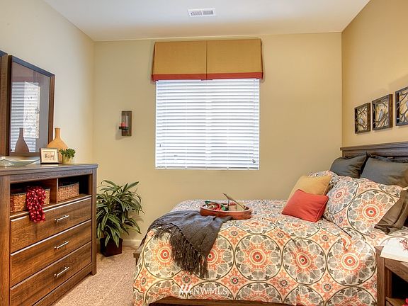 5th image of 10514 190th Street E #147