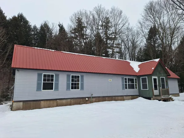 35 Pecor Road, Charlestown, NH 03603