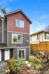 925 N 97th Street #A, Seattle, WA, 98103