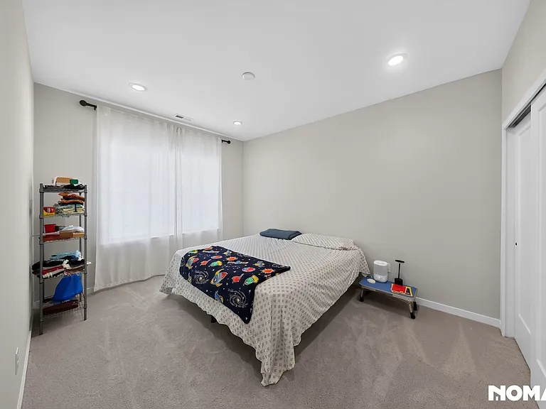 1138 E Lock Rd — Photo 16