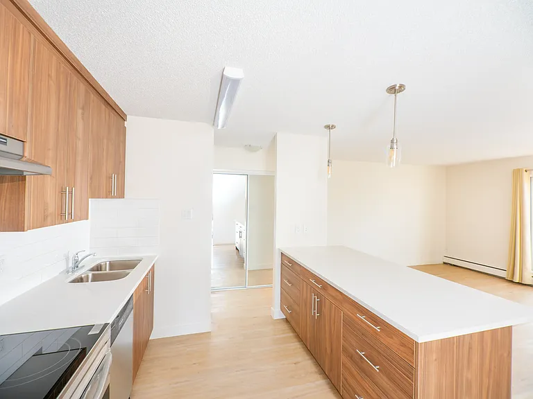 2719 17th Ave SW — Photo 14
