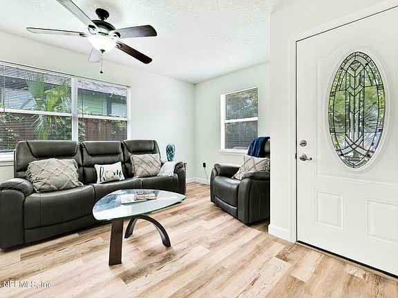 2nd image of 159 TWINE Street