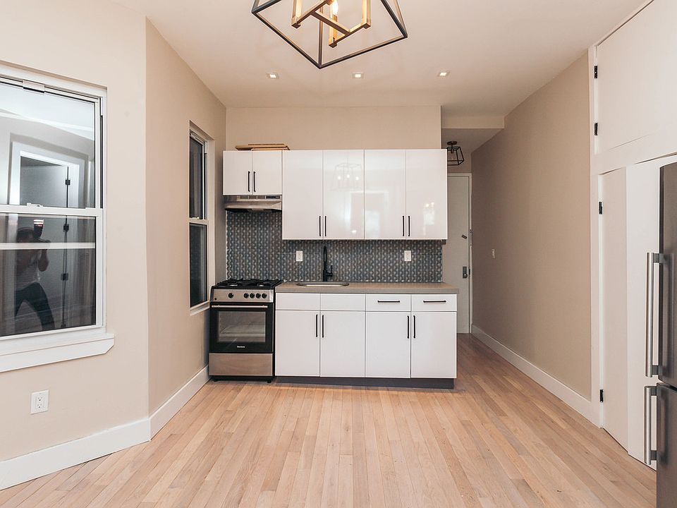 1st image of 699 Dekalb Ave APT 6A