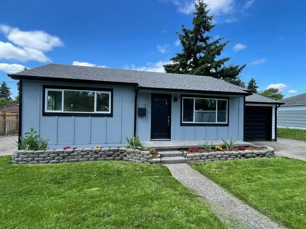 10715 NE San Rafael St, Portland, OR 97220