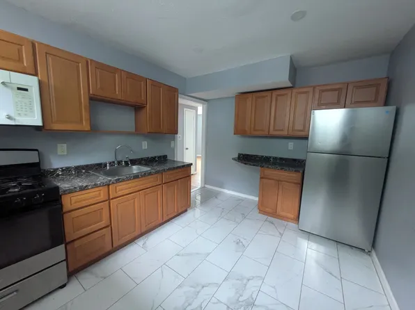 93 Judith Ter APT 1, New Haven, CT 06513