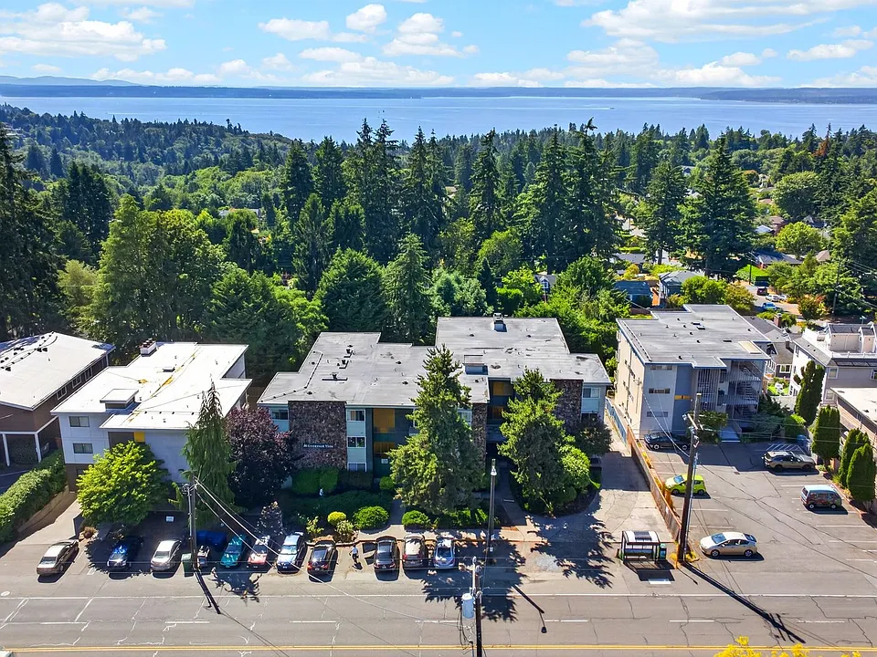 Greenwood Vista Apartments