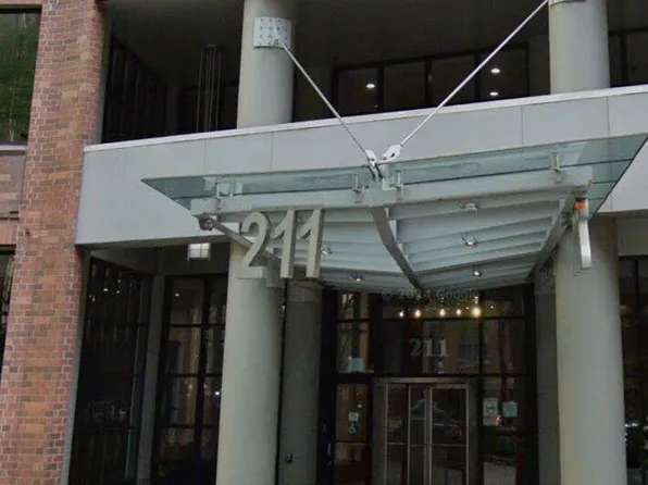 211 E Ohio St APT 2905, Chicago, IL 60611