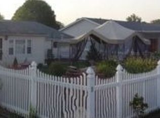 6 N East St, Dellroy, OH 44620