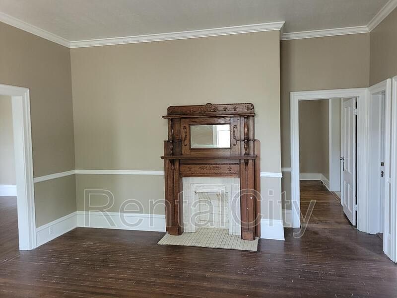 1st image of 402 S Home St