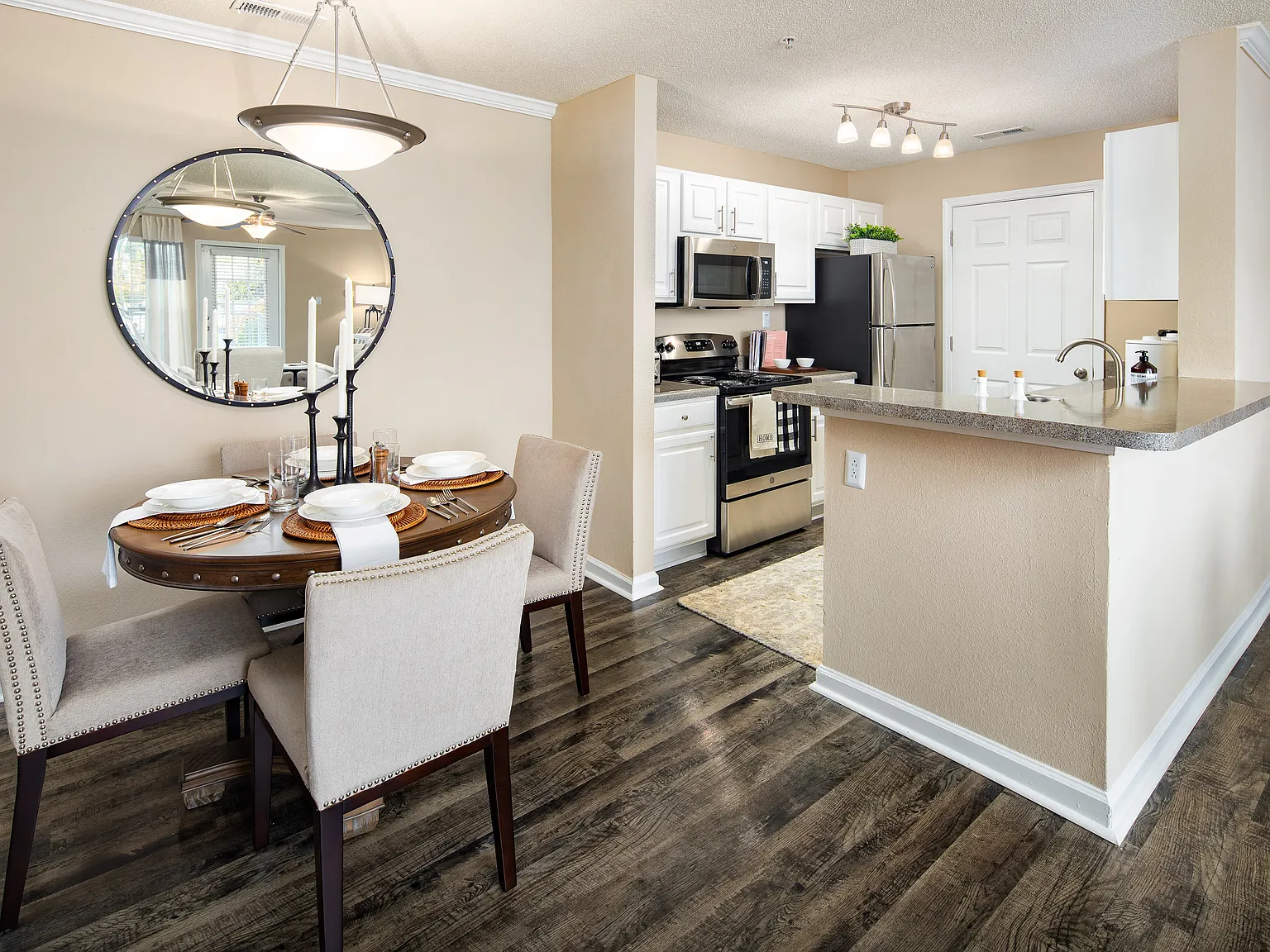 Preston Grove — Photo 4