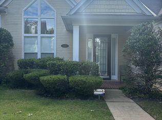 1371 Island Town Dr, Memphis, TN 38103