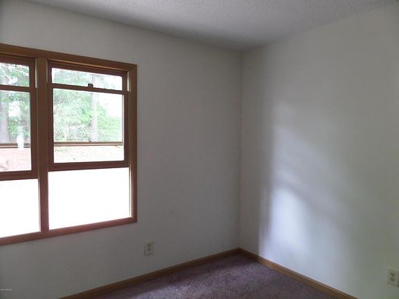3rd image of 36 Old Mill Ln #36