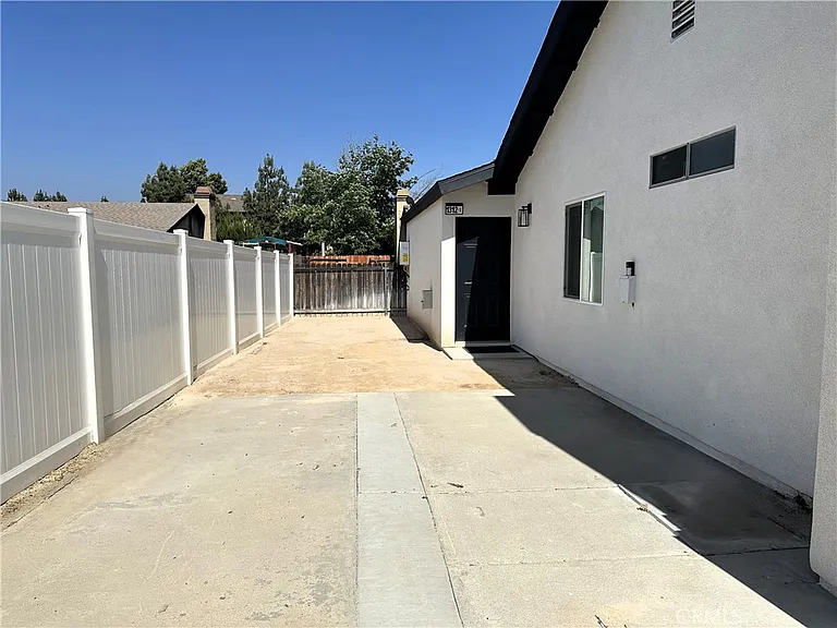1312 Live Oak Ct #2 — Photo 9